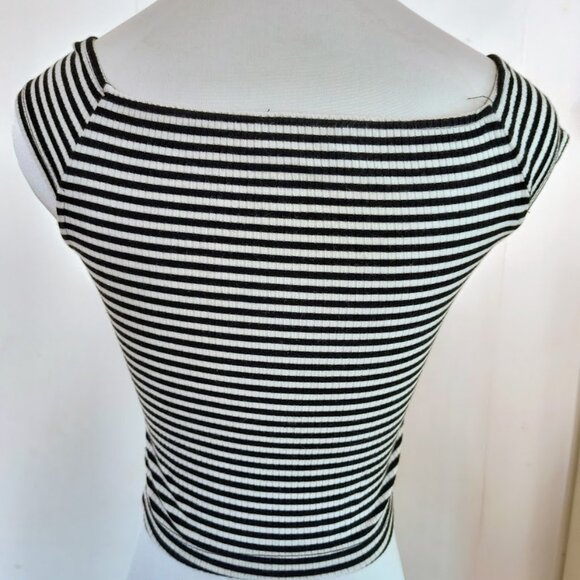 Bebe White and Black Striped Crop Top with Cap Sleeves - Picture 3 of 4